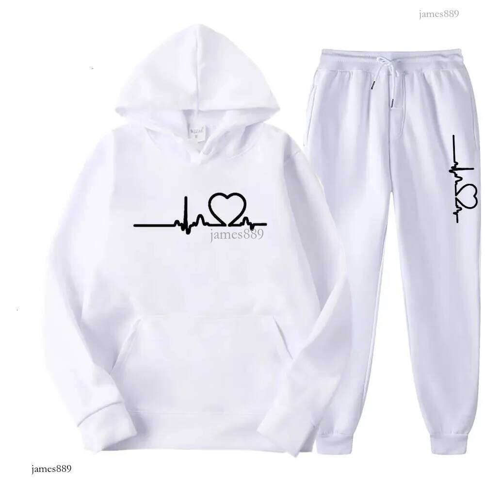 Men And Women Plus Fleece Hoodie Set Autumn And Winter Mens Heart Figure Hoodie Trend Casual Mens Printed Jogging Suit 241106