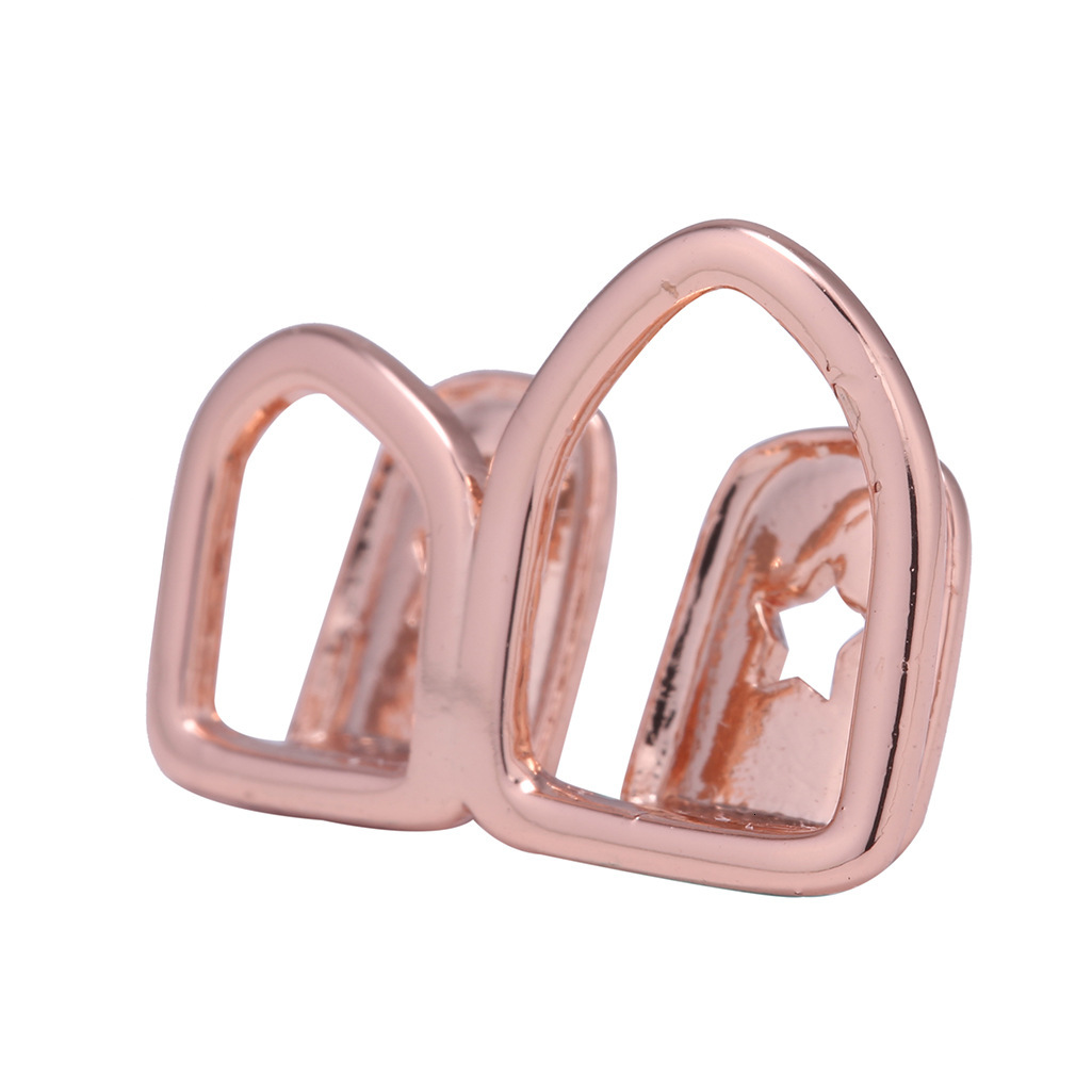 New Arrival 18K Gold Plated Hollow Pointed Fangs Hip Hop Grillz Stylish Luxury Cosplay Rapper Costume Accessories