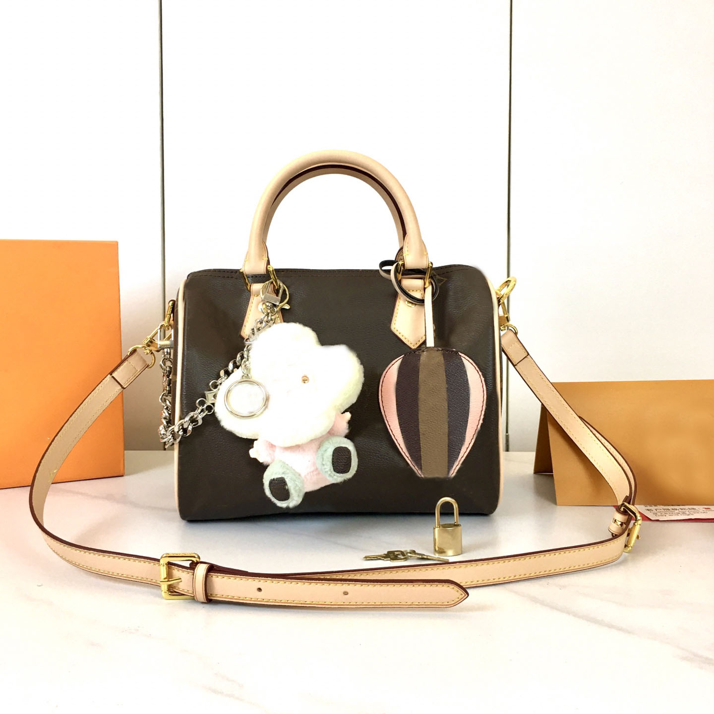 M40390 womens Man gym keepall Duffel bag Luxurys tote Luggage handbag clutch bag Designer crossbody Taurillon Leather shoulder travel bags Outdoor Packs Backpack