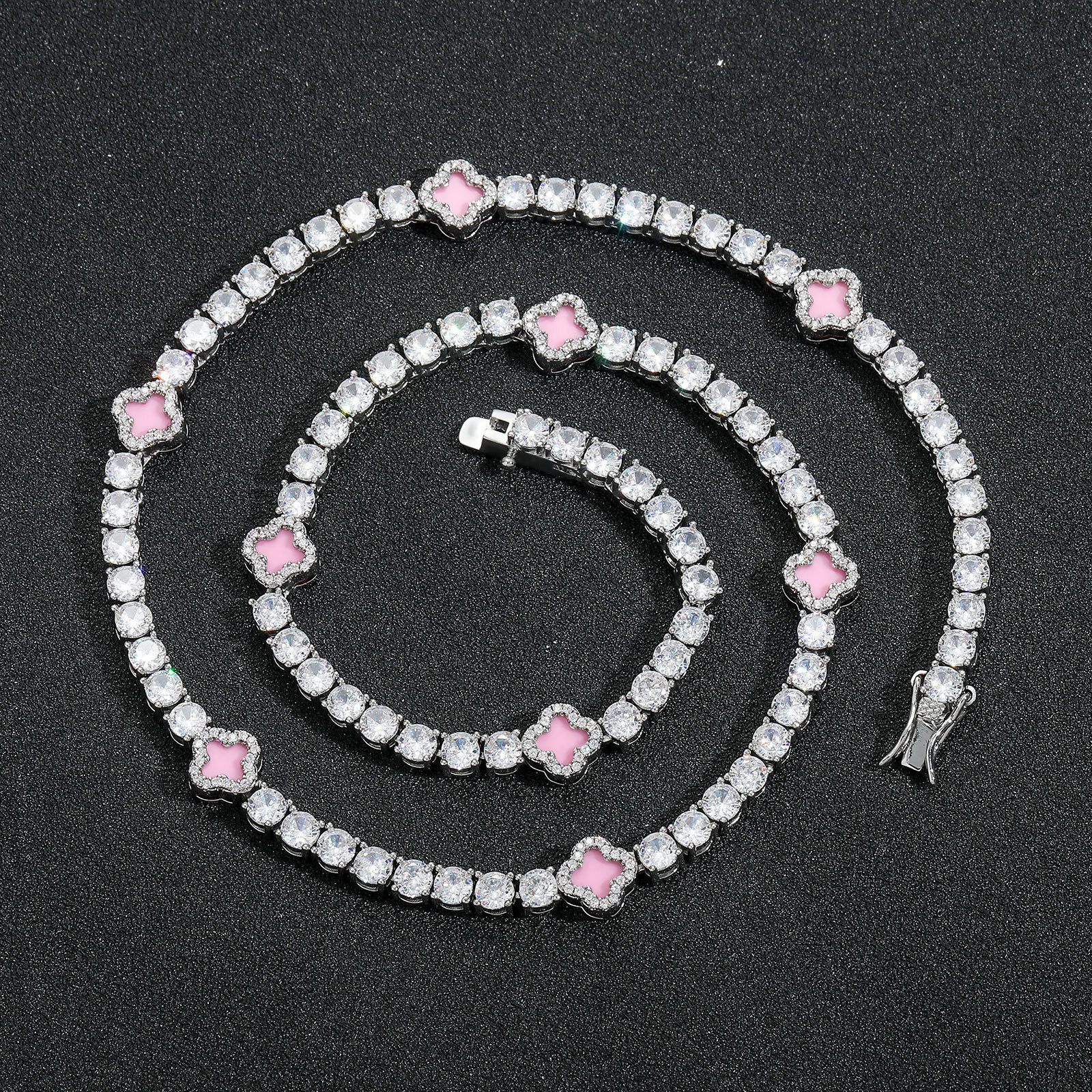 Pink Four Leaf Clover Iced Out Tennis Chain Necklace Moissanite Luxury Clavicle Accessory Pass the diamond tester