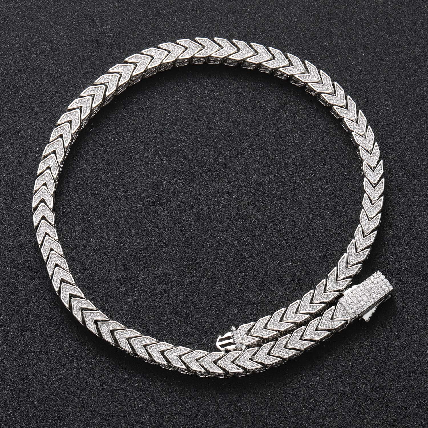 Luxury Jewelry New Hip Hop Men's 8mm V Chain Reversible 4-Sided Moissanite Double-Sided Pattern Men's Bling Bling Necklace Pass the diamond 
