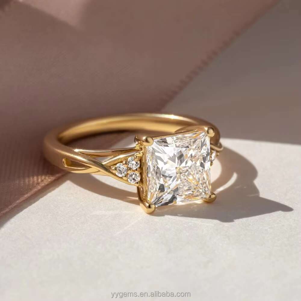 Custom Made Vintage Style 4 Prongs 3CT Princess Cut Moissanite 18K Yellow Gold Diamond Engagement Wedding Ring Women