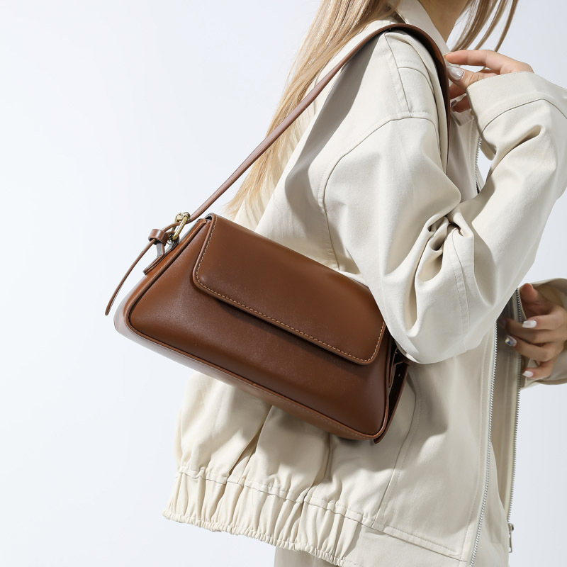 Designer Bag Luxury Bag New Handbag Senior Sense Baguette Fashion One Shoulder Sling Under The Armpit Small Shoulder Bag S Hot