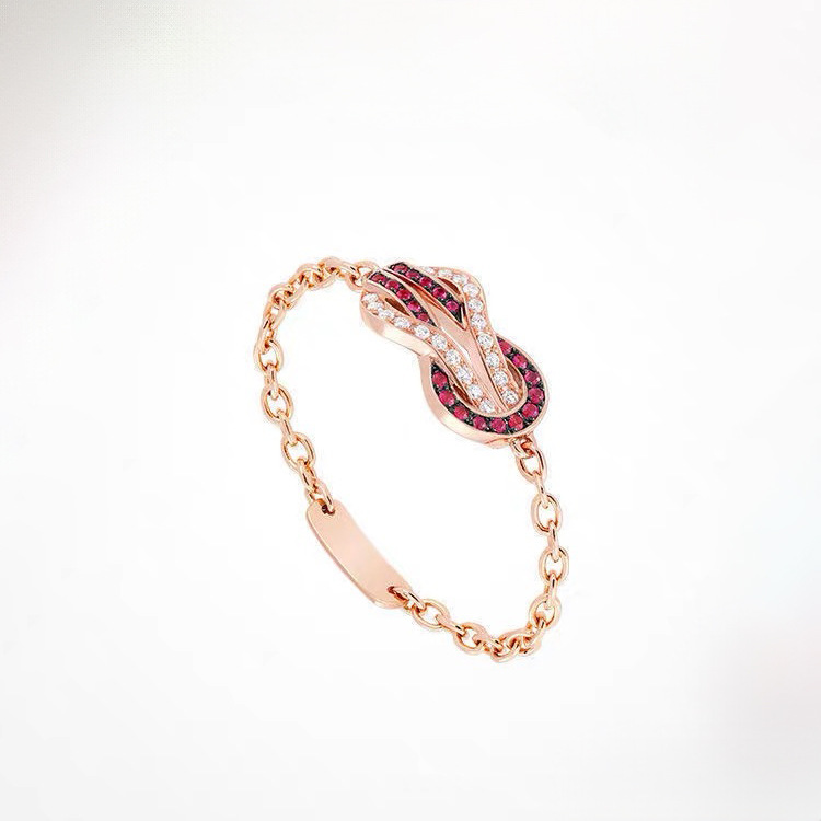 Top grade 2025 summer autumn newest ic twist designer ring for women girls nature red stone crystal rose gold dia zircon link chain rings jewelry Free
