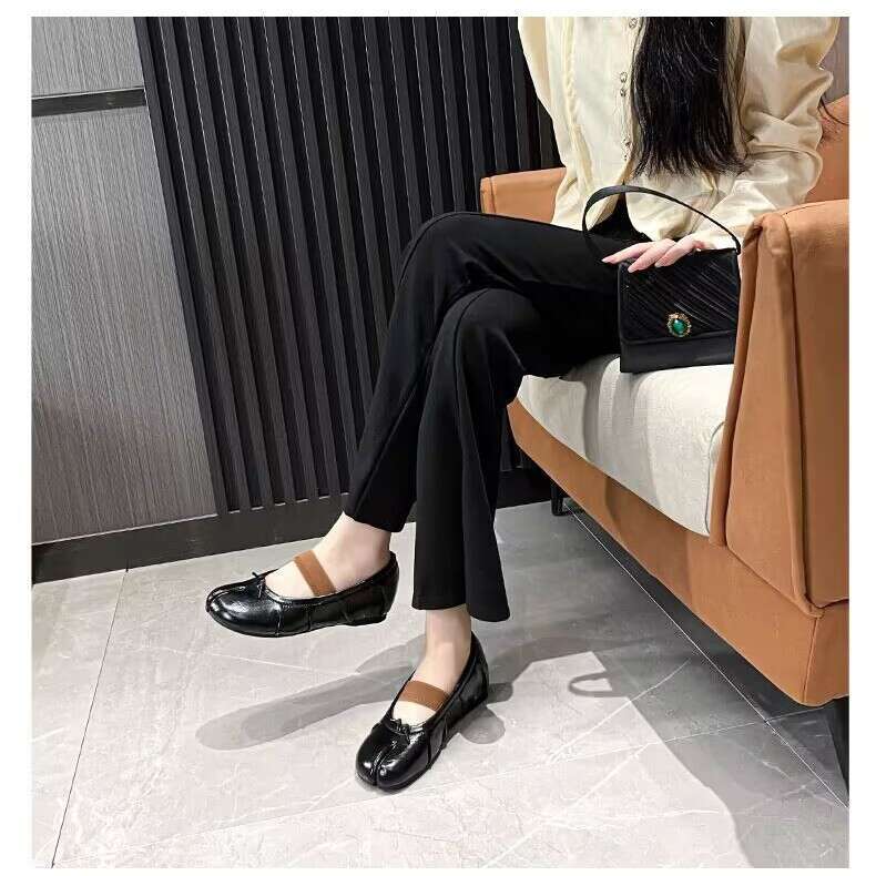 Tabi Split Toe for Women 2024 New Niche Pleated Flat Shallow Mouth Bowknot Ballet Pig Trotter Single Shoes
