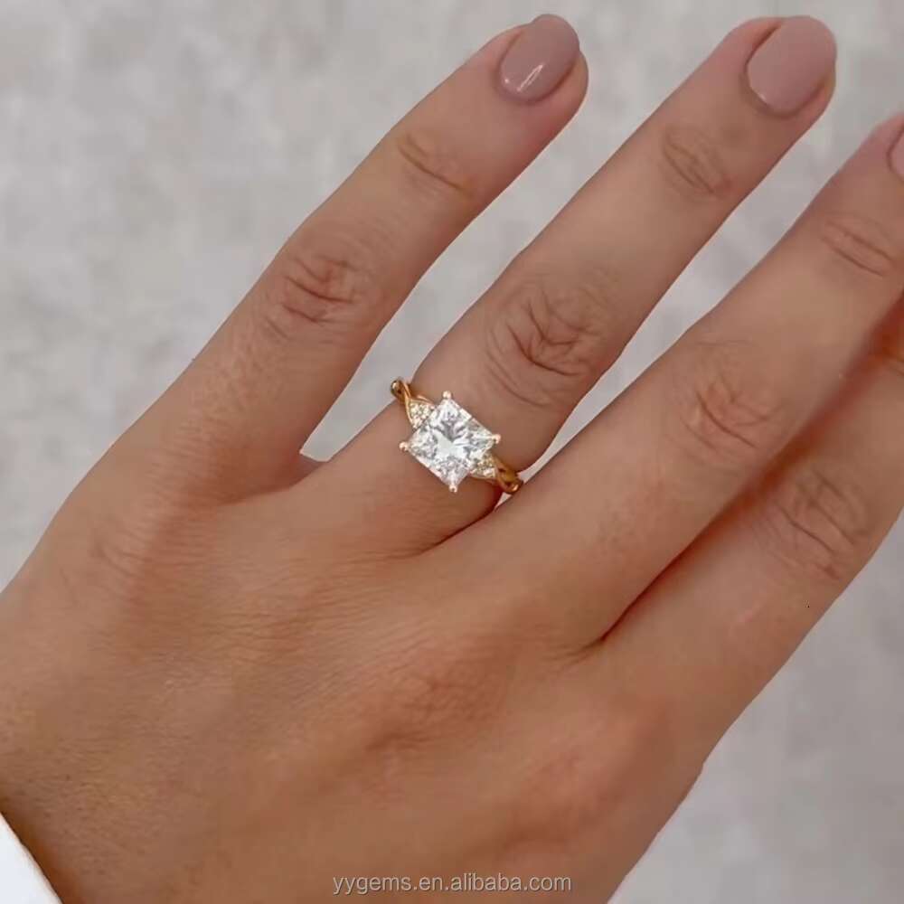 Custom Made Vintage Style 4 Prongs 3CT Princess Cut Moissanite 18K Yellow Gold Diamond Engagement Wedding Ring Women