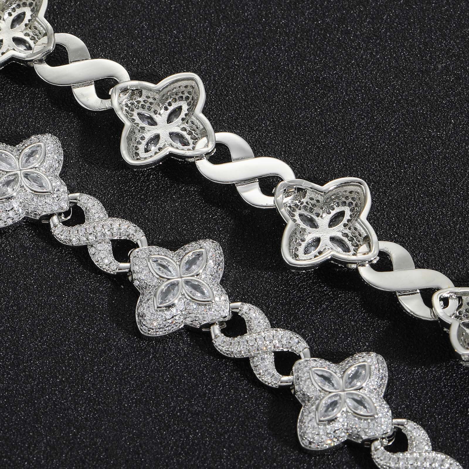 Hip Hop Infinite Clover Necklace Stylish Cool VVS Moissanite Unisex Premium Accessory Bling Bling Necklace Pass the diamond tester