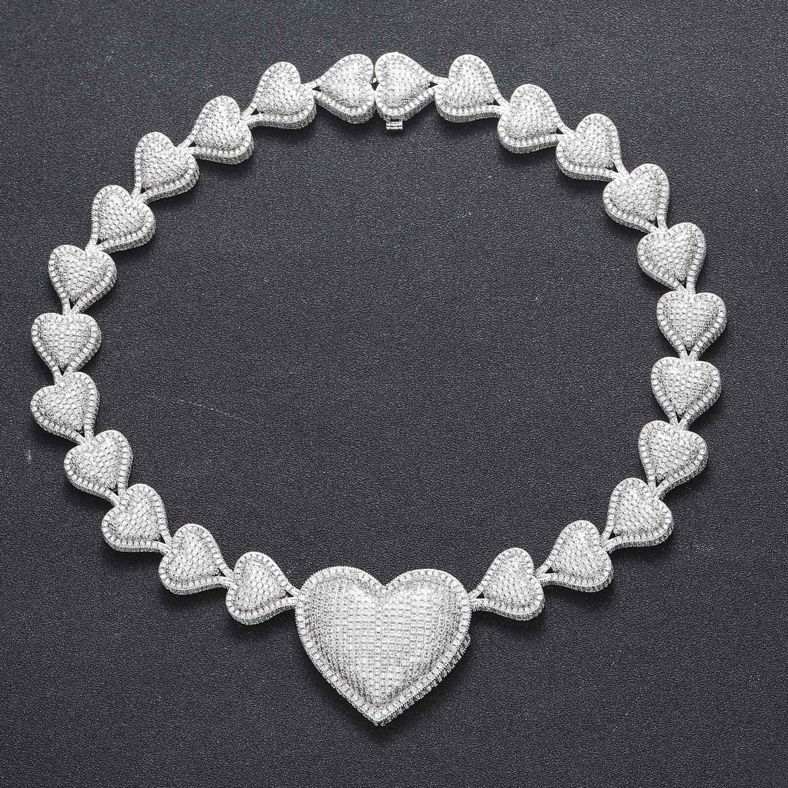New Arrival Hip Hop Heart Necklace Fully Iced Out Personalized Trendy Hip Hop Accessory Heart Shaped Necklace VVS Moissanite High Quality Pass the dia