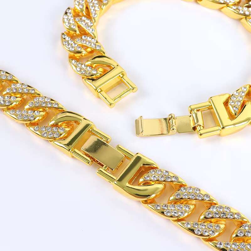 Fashion Design Cheap Jewelry Simple Cuba Chain Necklace for Women Collier Acier Inoxydable Bijoux Customized Jewellery