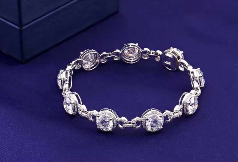 18 K White Gold Moissanite Diamond Bracelet Round Brilliant Cut Color Moissanite Bracelet Style Solid Gold Bracelet