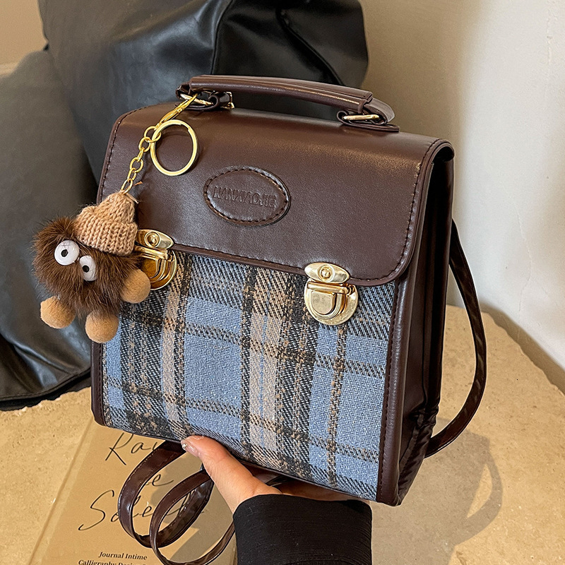Designer Bag Luxury Free Delivery Women's Backpack 2025 New Fashion Trendy Crossbody Bag Retro Multi-functional Shoulder Bag For Women