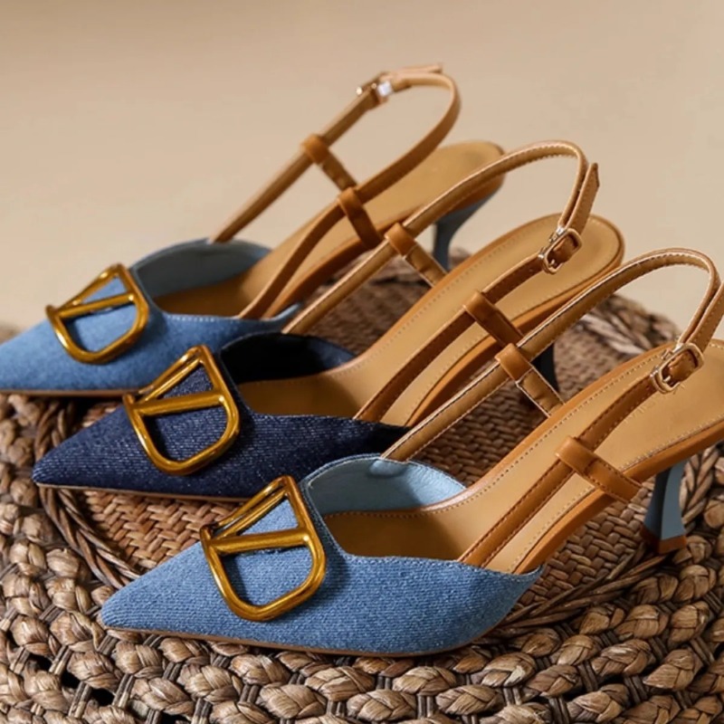 Designer sandals 2025new designers womens Summer high-heeled pointed fashion casual versatile outerwear size 35-40 for daily wear