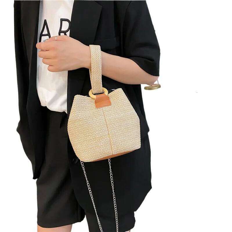 2025 New Trend Crossbody Mini Bucket Small Fresh Tote Student Woven Mori Beach Straw Bag Female