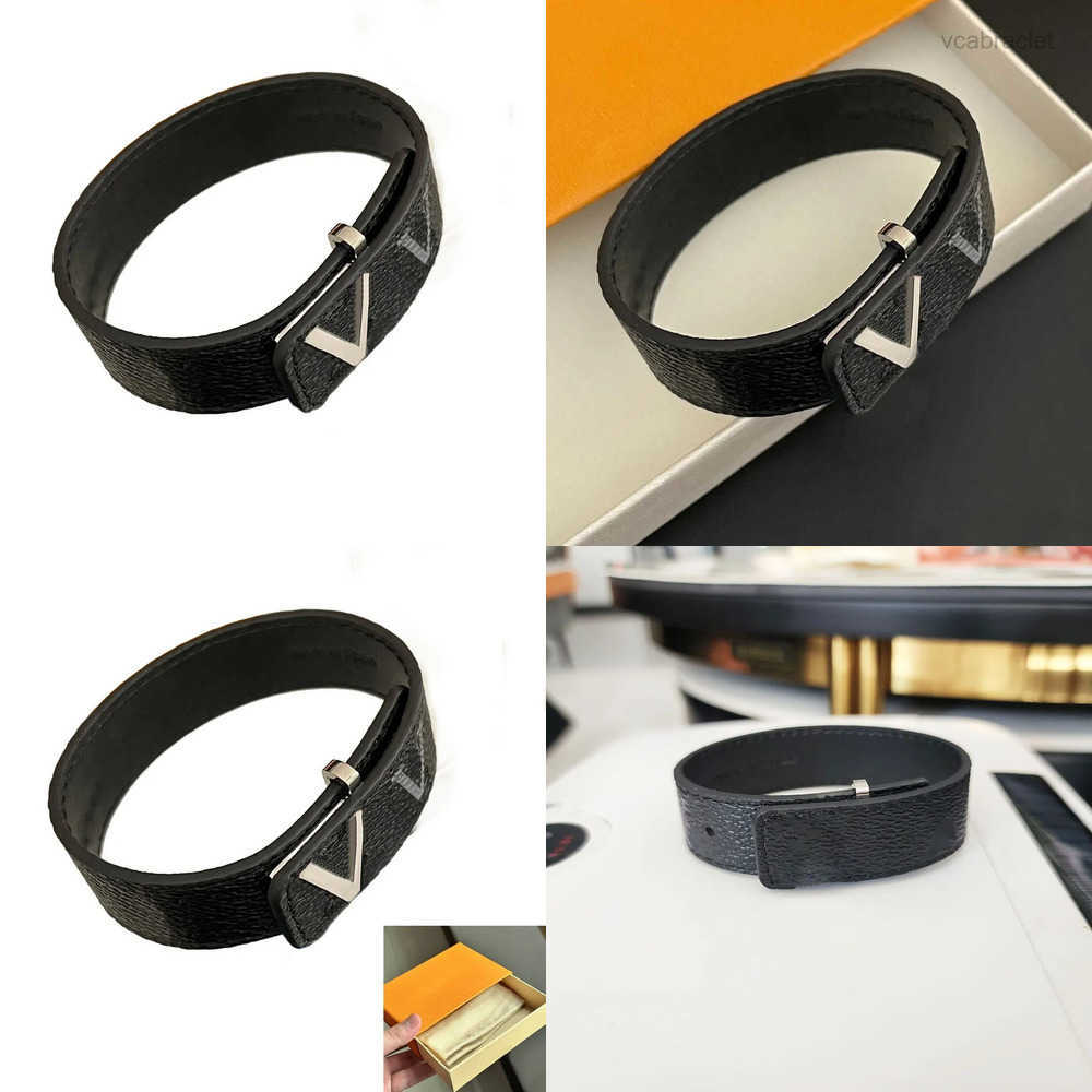 Leather Bracelet Luxury Men Bangle Black With Womens Birthday Gifts Bangle Hand Jewelry Christmas Fashion Style Gift Bracelet SCWA