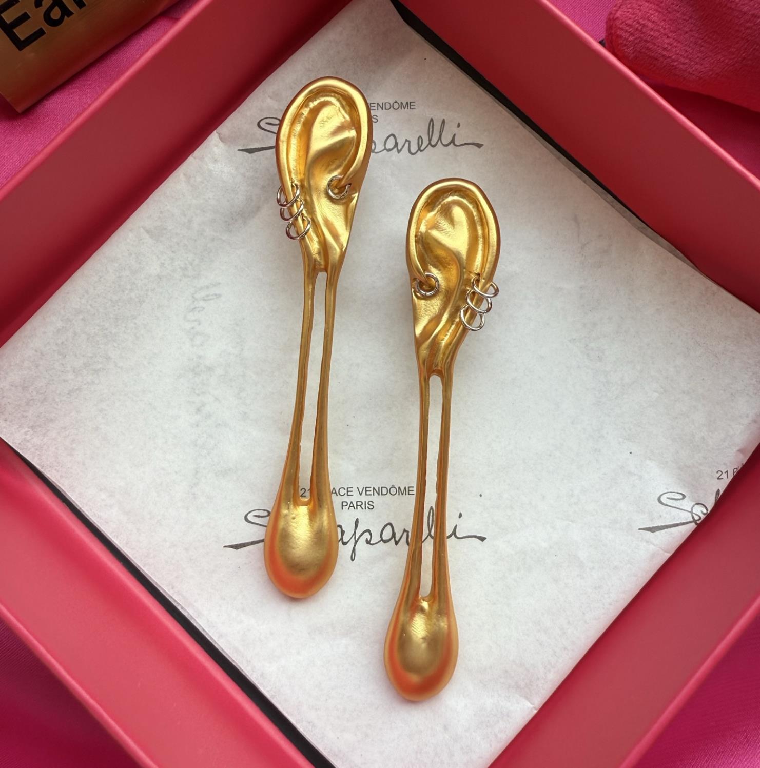 New Designed women big Ear earrings Classic Keyhole Series Key hole Earring Ear studs Designer Jewelry Schiaparelli-R10068