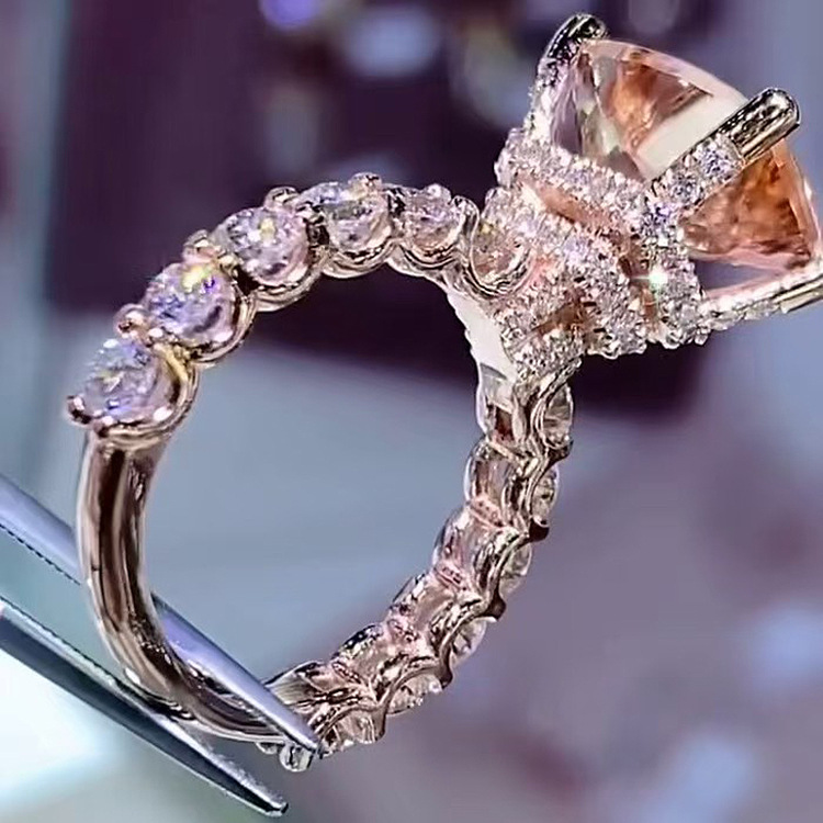 Sparkling Brand Wedding Rings Luxury Jewelry 925 Sterling Silver Rose Gold Fill Cushin Shape Champagne Designer Party Ziricon CZ Diamond Women Bridal 