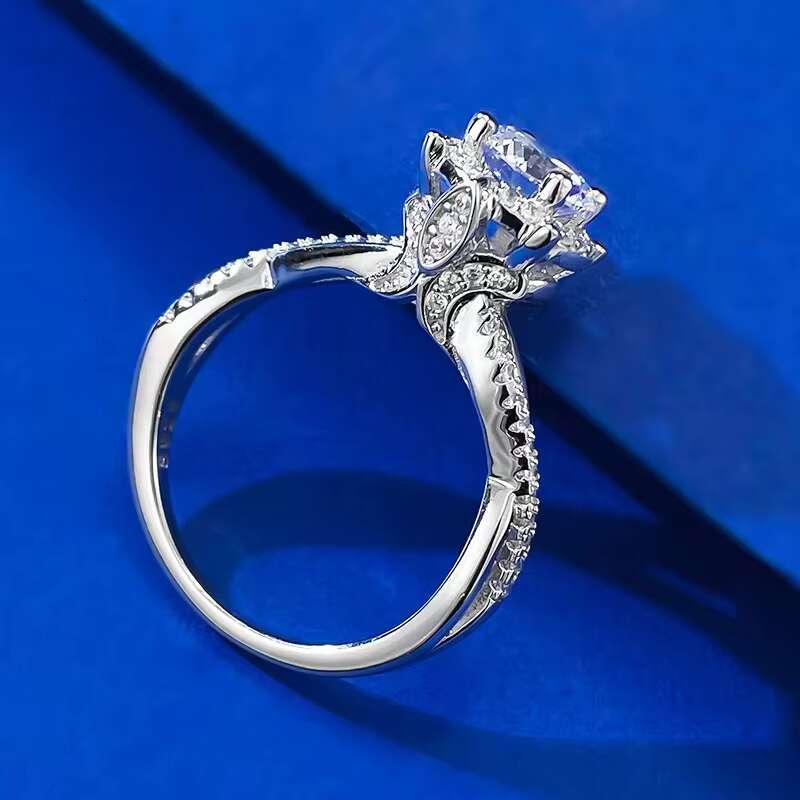 High Quality 925 Sterling Silver D Color 1CT round Cut Moissanite Diamond 18K White Gold Plated Luxury Wedding Ring