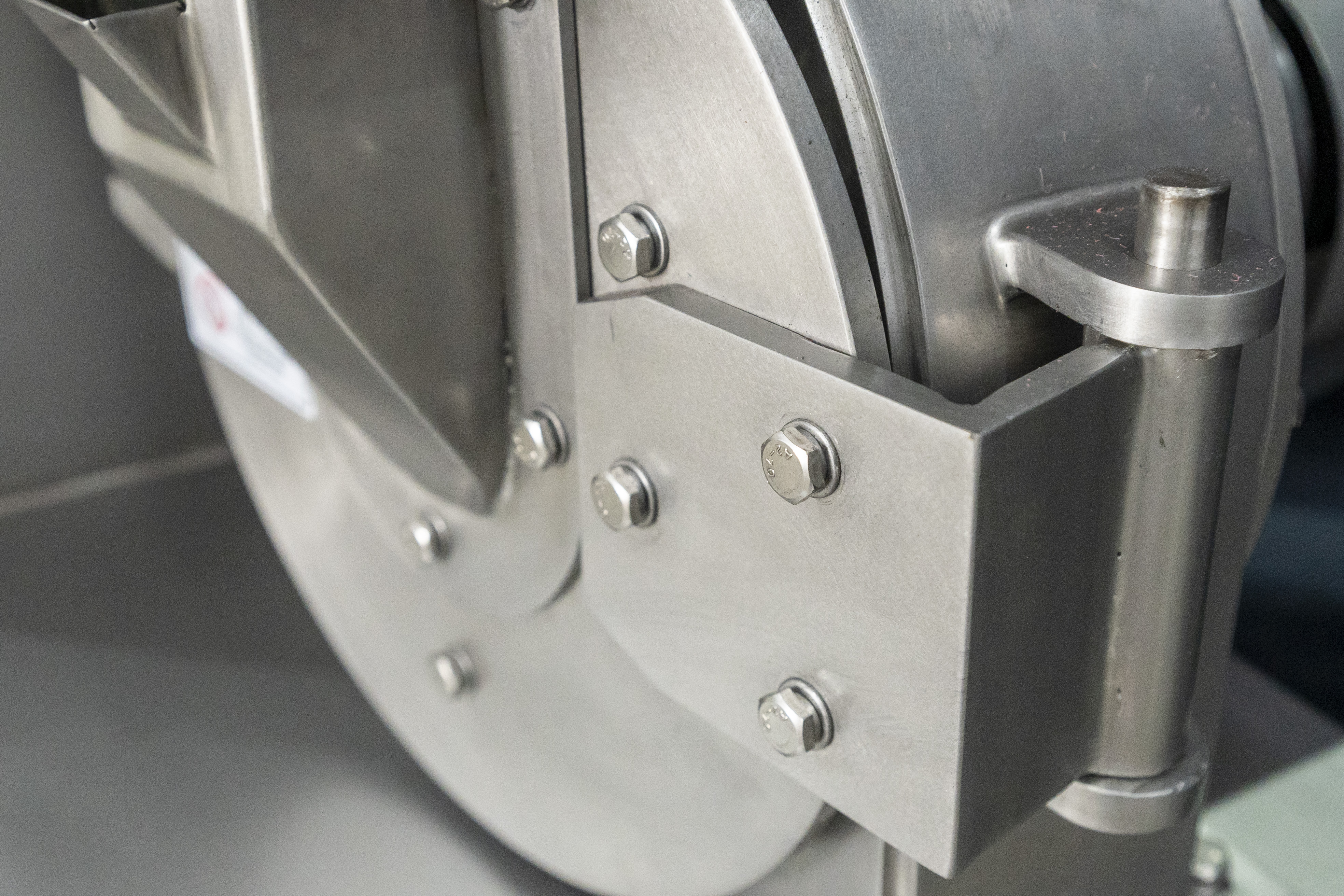 Turmeric/Cassava/Salt Processing Machine: Versatile Industrial Spice Grinding System