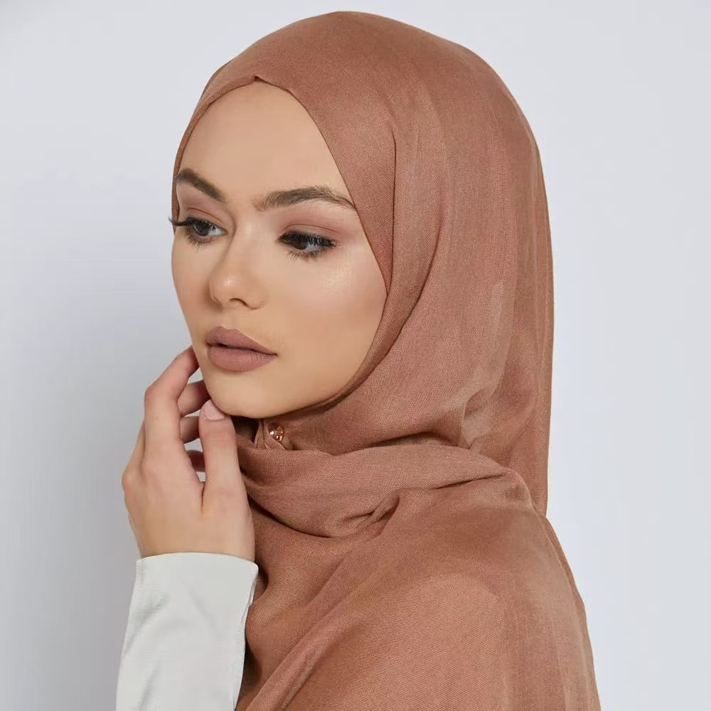 T1097 Hot sale Malay solid color cotton headscarf monochrome thin modal breathable scarf