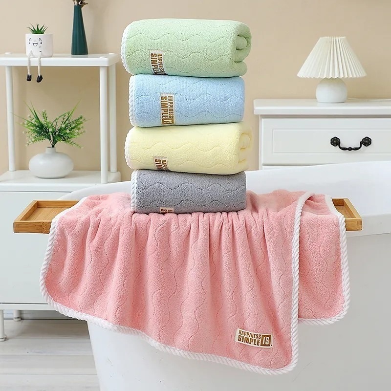 5Pcs 3 Towels2 Bath Towels S Pattern Cloth Label Coral Velvet Towels Bath Towel Combo Set Soft plaid Quick and Easy to Dry Can Be Used for Bathing Was