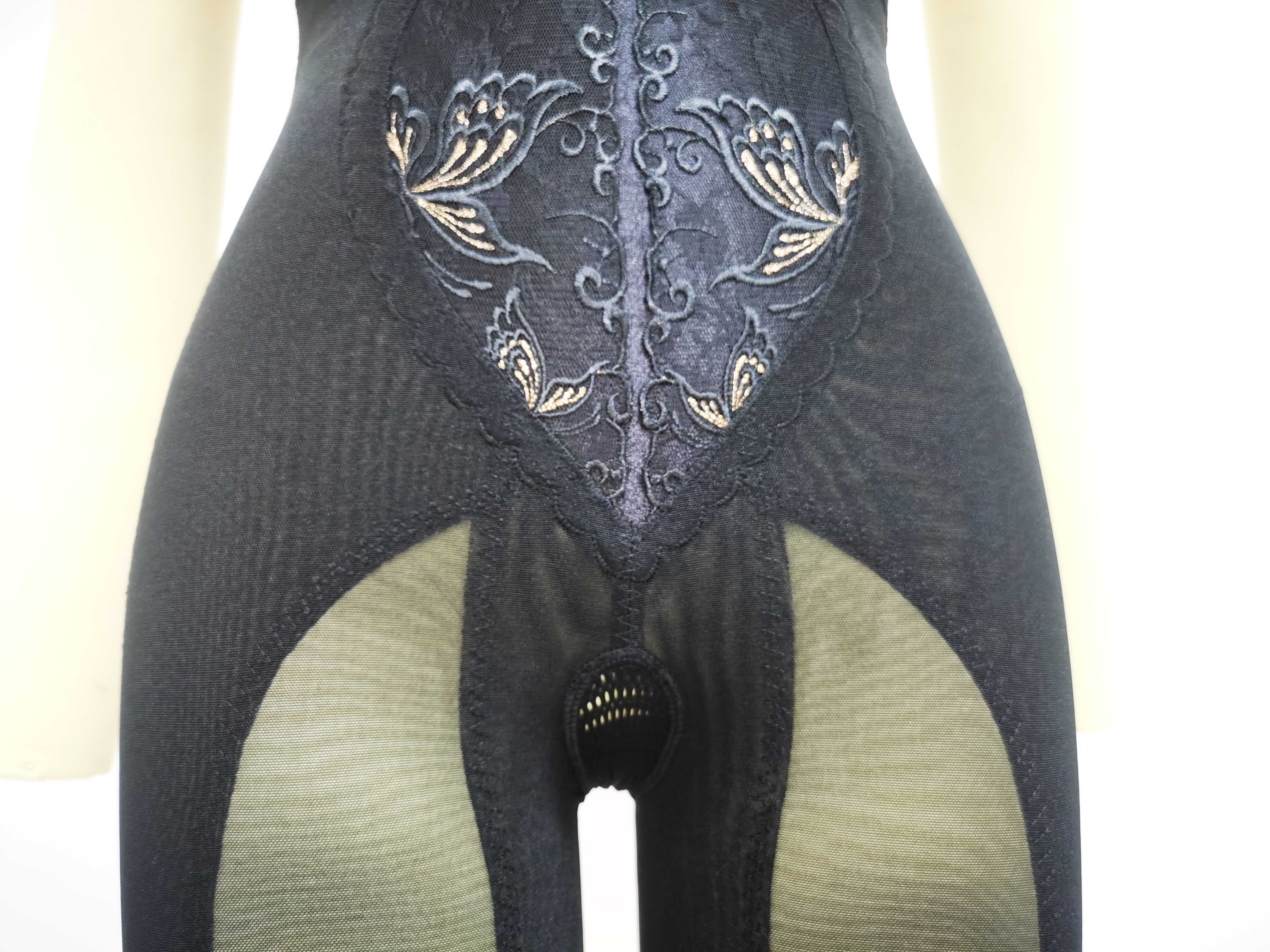 Elegant full coverage and tight pants suitable for curvy figures a wide range of styles