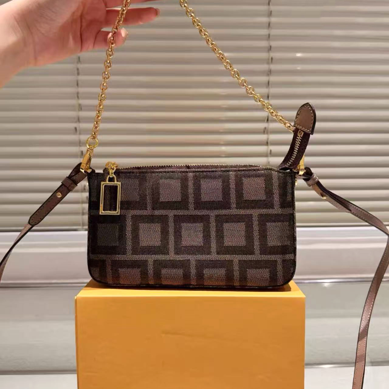 Designer bag shoulder bag women's handbag vintage chain armpit bag luxurious high-quality wide shoulder strap crossbody vintage bag 12A quality