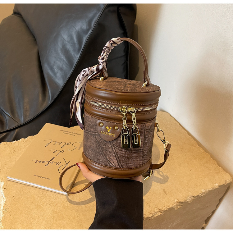 Luxury Brand Designer Bag High End Handbag For Women 2023 New Autumn Versatile Niche Design Crossbody Bag, Internet Famous Hand-Held Bucket Bag