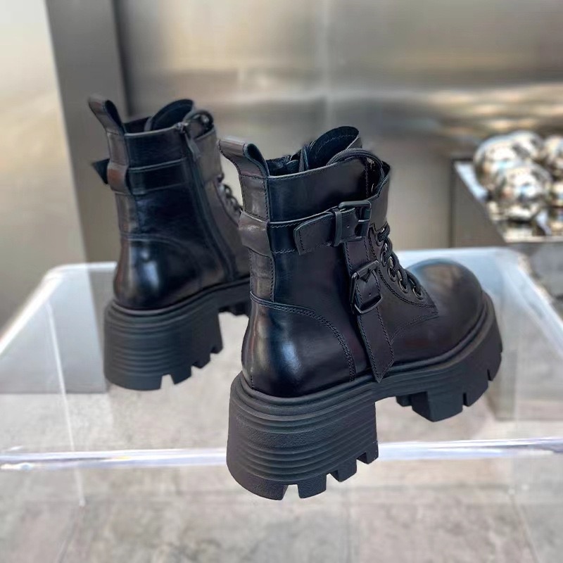 Women's ankle boots, casual warm sports shoes, hot metal details, autumn and winter new styles