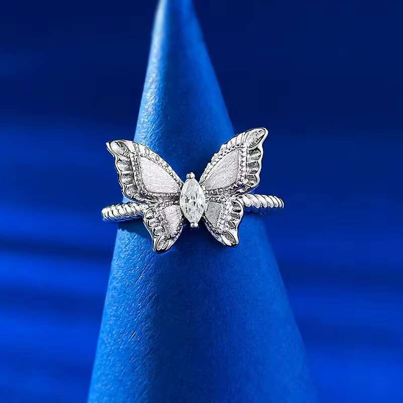 High Quality 925 Sterling Silver 0.5CT Marquise Cut Moissanite Diamond 18K White Gold Plated Wedding Ring For Women
