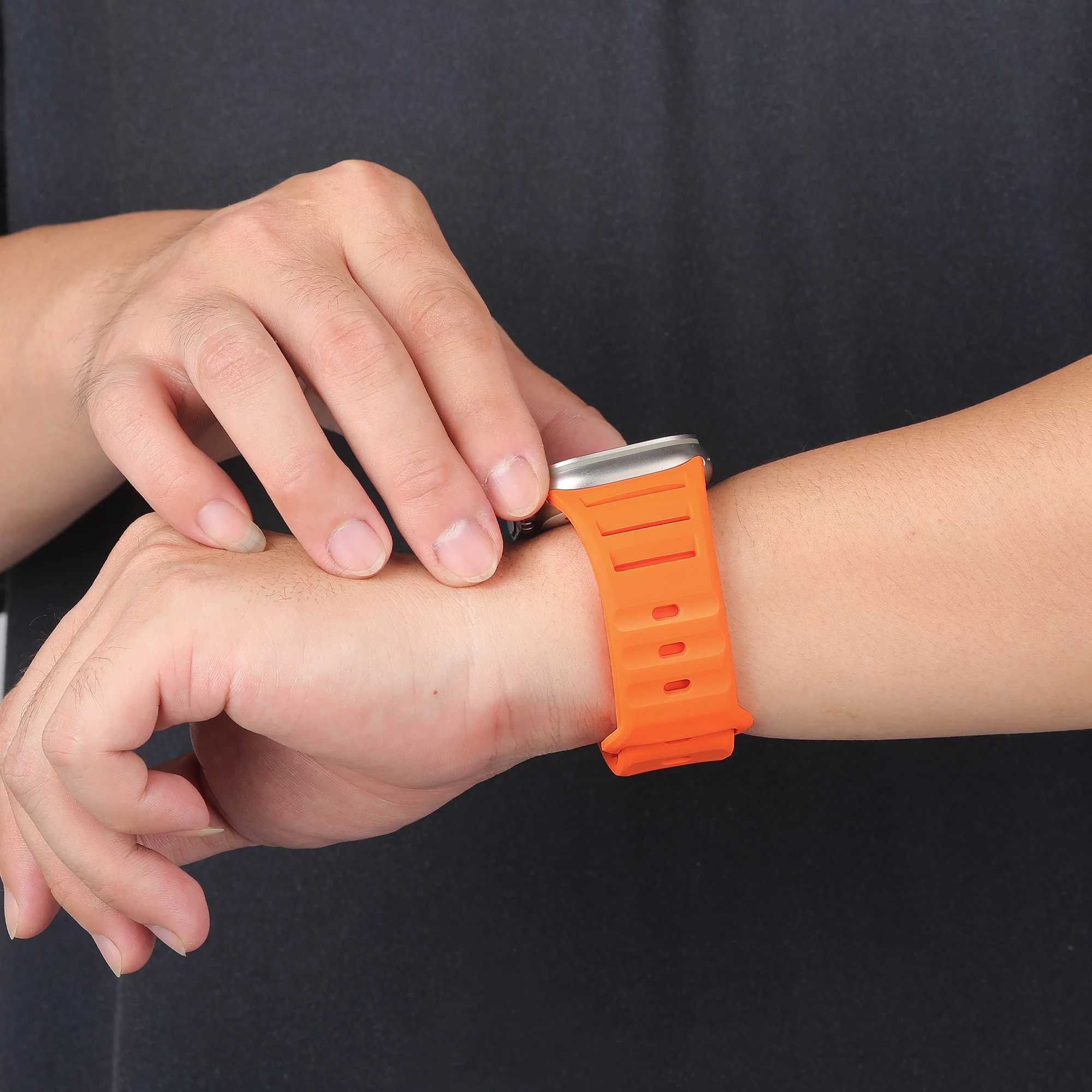 Silicone Strap for Apple Watch Ultra 2 Band 49mm 45mm 44mm 42mm 46mm Accessories Sport Correa Bracelet iWatch 10 9 8 7 6 SE 5 4 W250630
