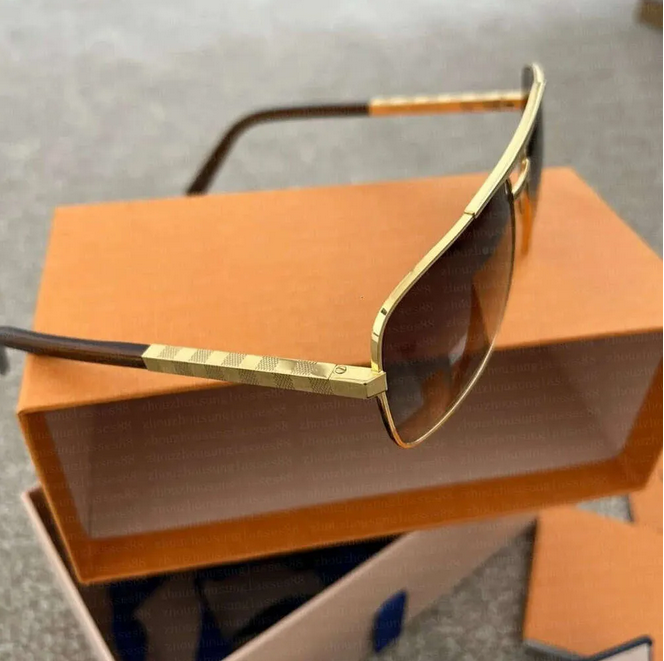 2024 Vacation Brand Designer Sunglasses Men classic attitude 0259 Metal square frame Womens Men's Glasses for Women UV400