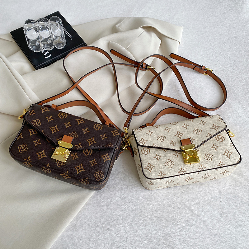 Free Shipping 2025 New Designer Bag High-end Niche Design Women's Shoulder Bag Crossbody Retro Versatile Handbag Premium Small Square Bag