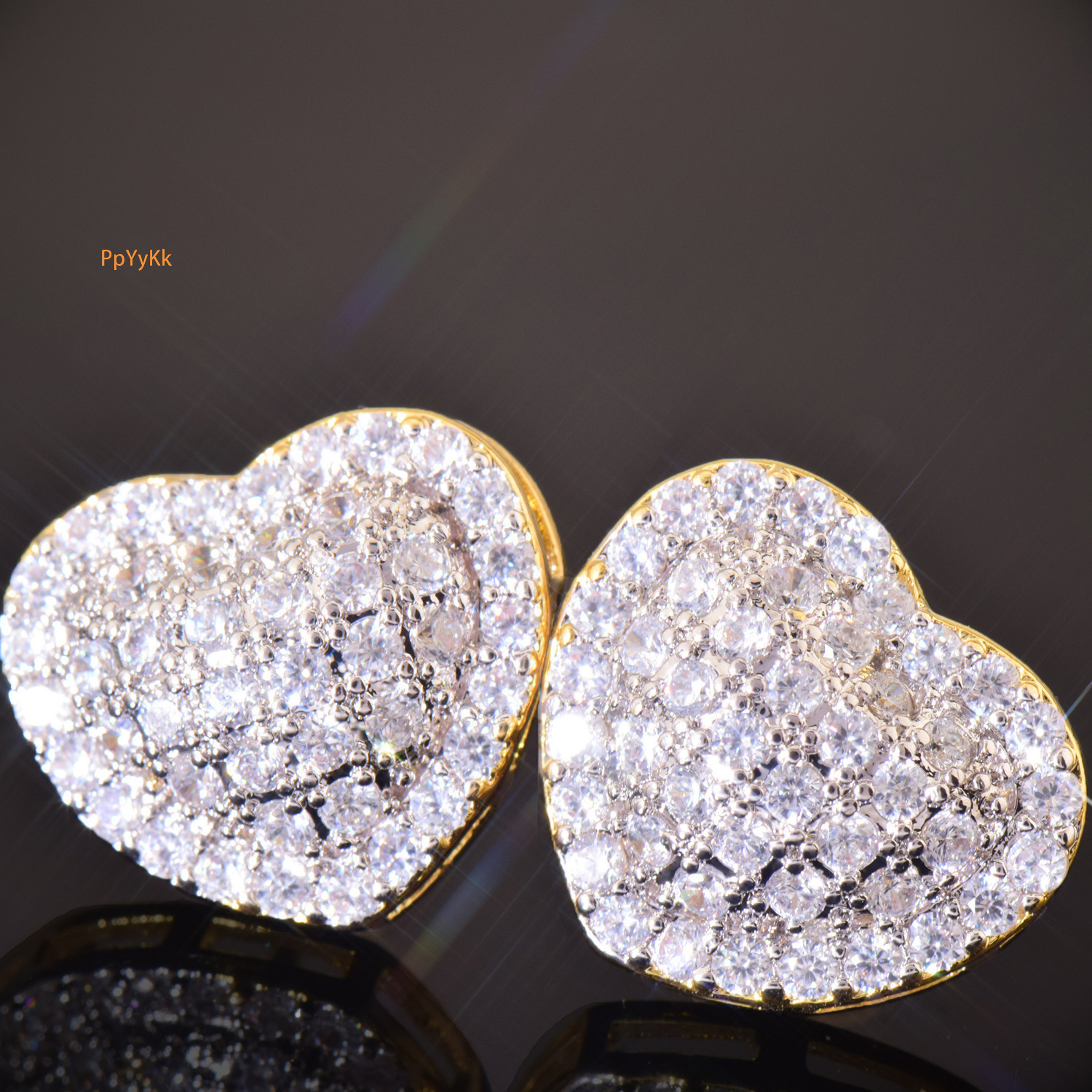 Luxury Jewelry Unique Hip Hop Heart Shape Earrings Trendy Full Diamond Designer Premium Bling Bling Pass the diamond tester