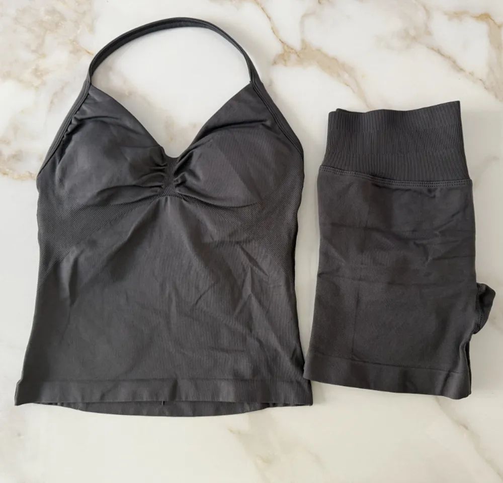 Yoga Shorts Set Women Seamless Yoga Set Fitness Clothing Scrunch Bum Gym Shorts Padded Tank Top Workout Vest Longline Outfits Sportswear Tracksuit