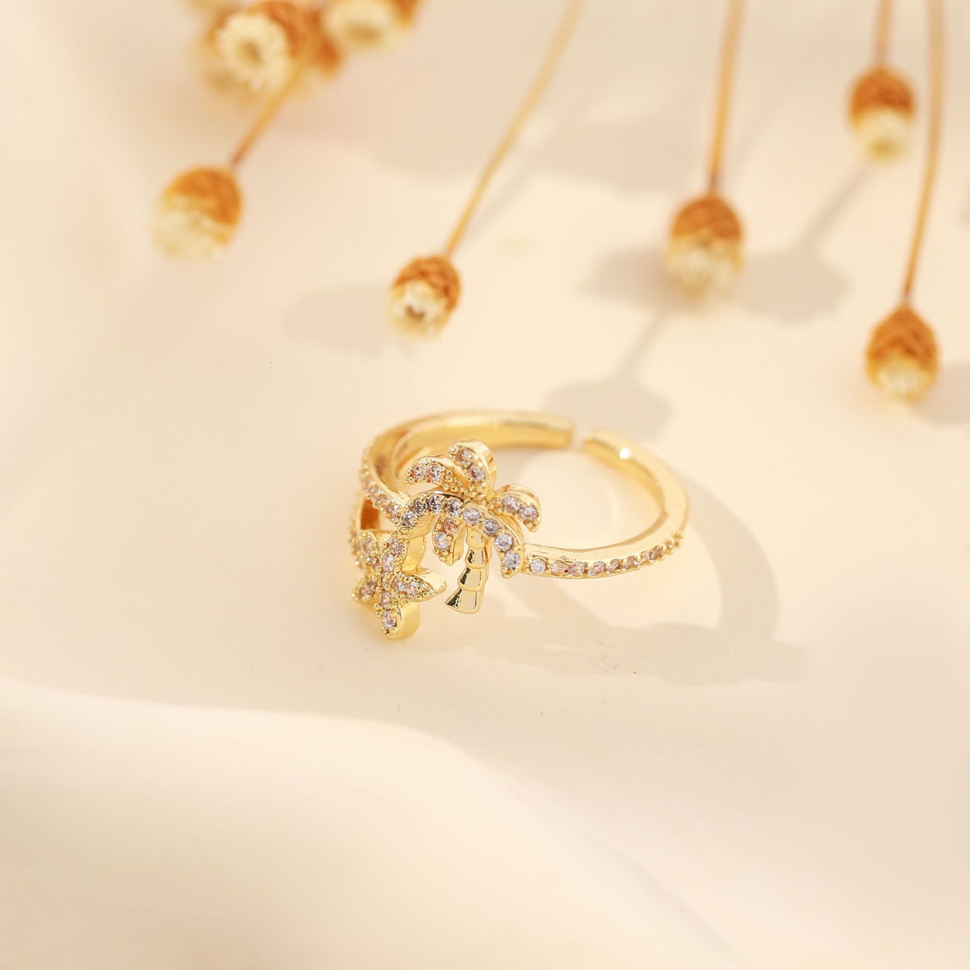 Free shipping designer jewelry Design INS Copper Plated 18K Gold Zircon Geometric Ring for Women Simple Personality Minimalist Style Open Ring