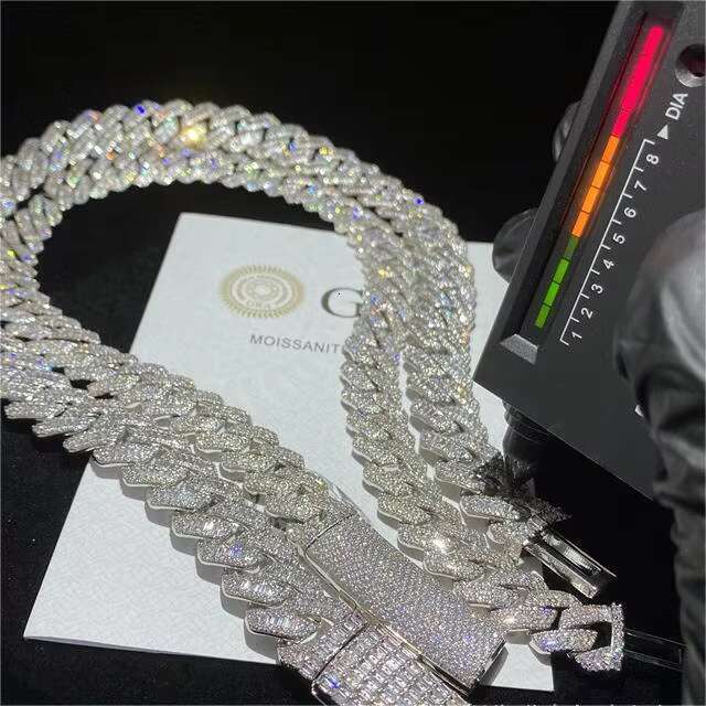 925 Sterling Silver 14mm Link Chain VVS Moissanite Diamond Cuban Link Necklace Hip Hop Jewelry with Iced out Style