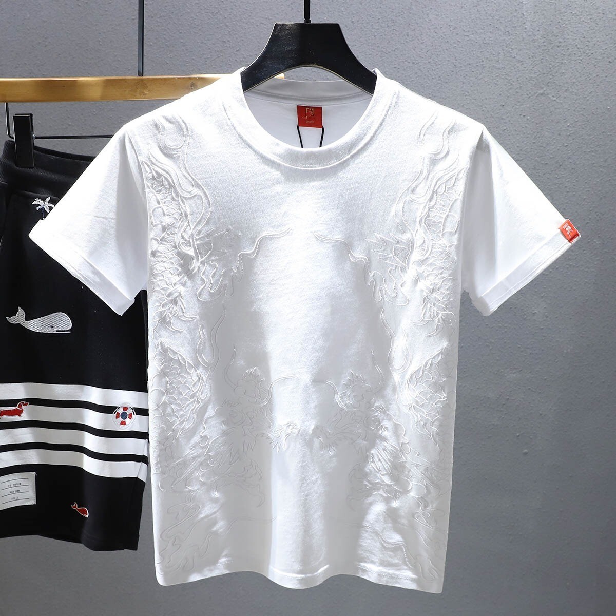 Designer men's short-sleeved, popular pattern embroidered short-sleeved T-shirt, men's summer casual top, multi-functional T-shirt, half-sle