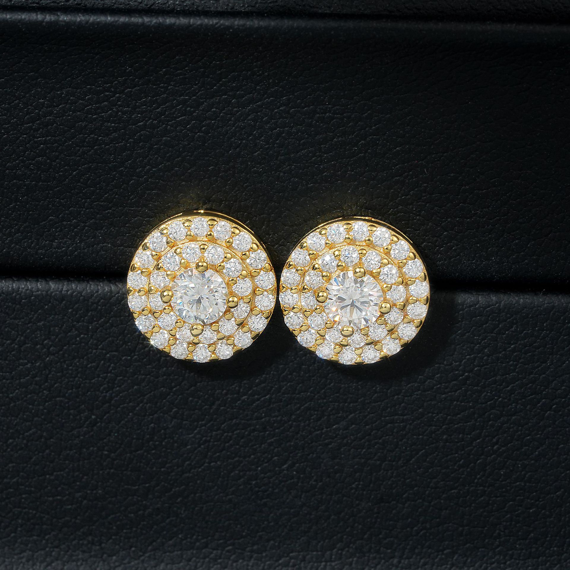 925 Sterling Silver Sparkling Luxury Round Moissanite Diamond Halo Stud Earrings