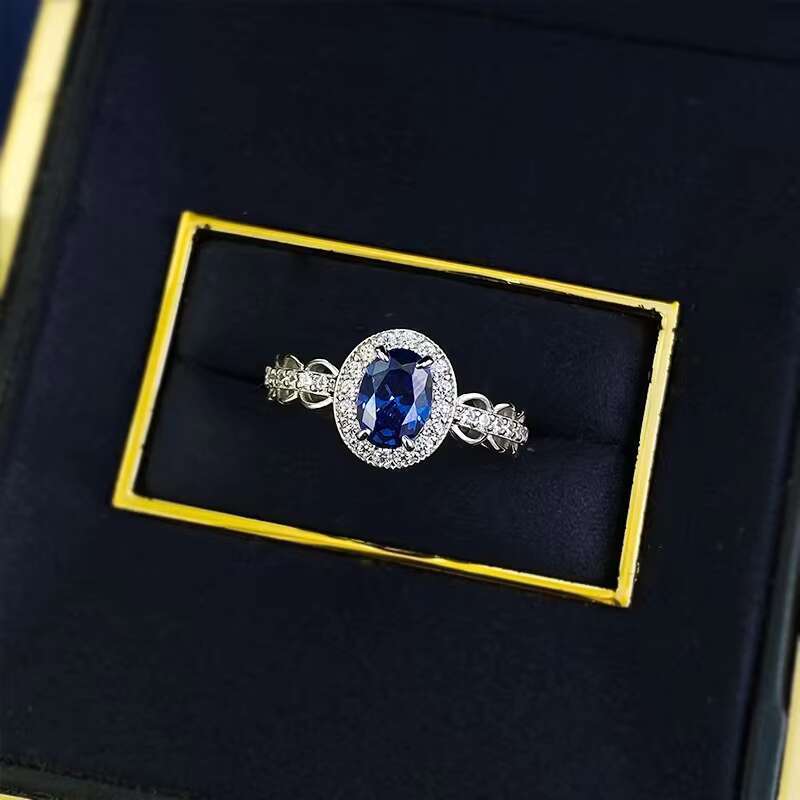 High Quality 925 Sterling Silver Royal Blue Color 1CT Oval Cut Moissanite Diamond 18K White Gold Plated Wedding Luxury Ring
