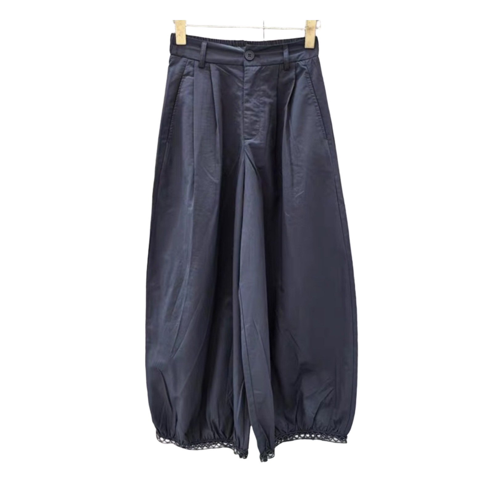 Chic Feminine Short-Term Trouser Collection - Versatile Lightweight Denim Jeans L250724