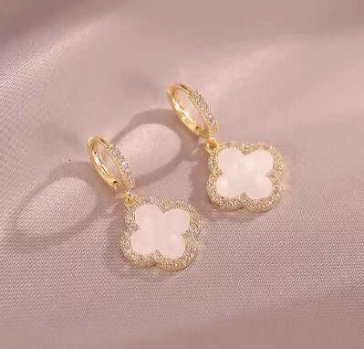 Leaf Clover for Women, High-End Classic Style, 2022 New Model, Gold-Plated Copper, Light Sparkling Zircon Earrings