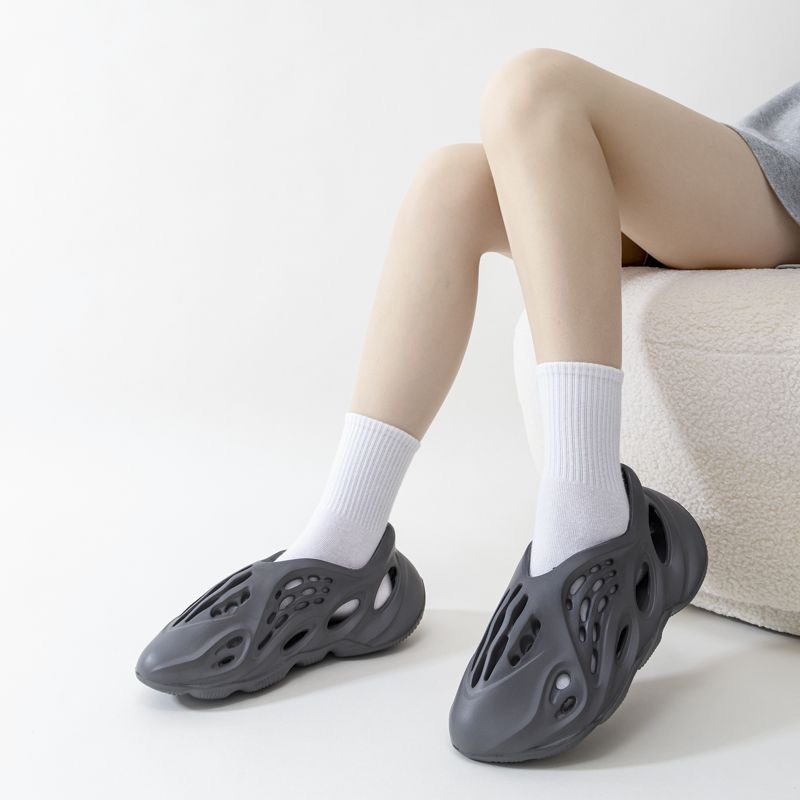 2025 New Designer Slippers Classic Flat Slides Women Sandals Scuffs Fashion Casual Slipper Outdoor Beach Shoes Daily Outfit Sport Runner Slippers Free