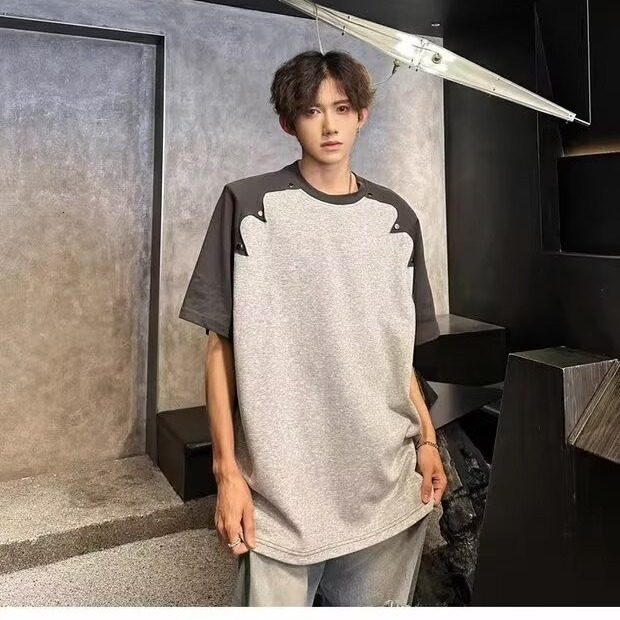 Men's Short Sleeve T-shirt 2025 Summer New Raglan Sleeve Designer T-shirt Niche Design Loose Padded Shoulder Half Sleeve T-shirt Men's Cloth
