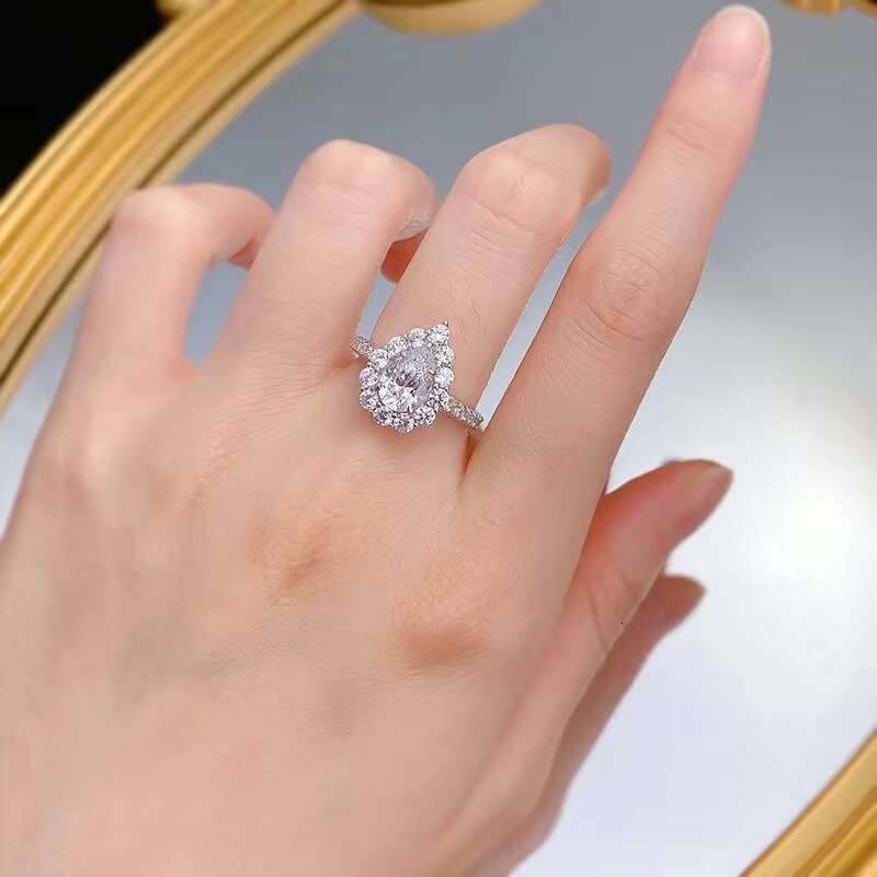 High Quality 925 Sterling Silver Womens Wedding Rings 6*9mm D Color Pear Cut Moissanite Diamond Halo Design Luxury Rings