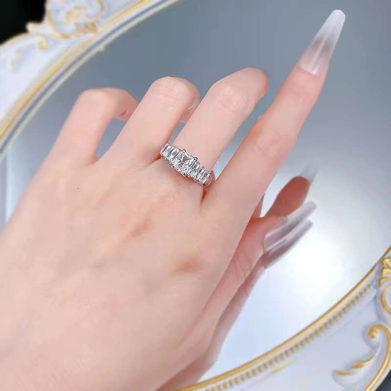 High Quality 1ct Radiant Cut D Color Moissanite Womens Ring 925 Sterling Silver 18K Plated 5*7mm Fine Jewelry