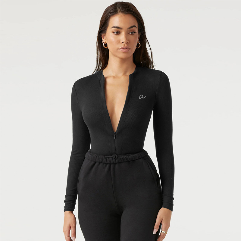 XX626 Hot Selling US Style Yoga Jumpsuit Slim Fit Knit Bodycon Knitted Romper with Zipper 3/4 Shorts Trendy Bodysuit EKCW