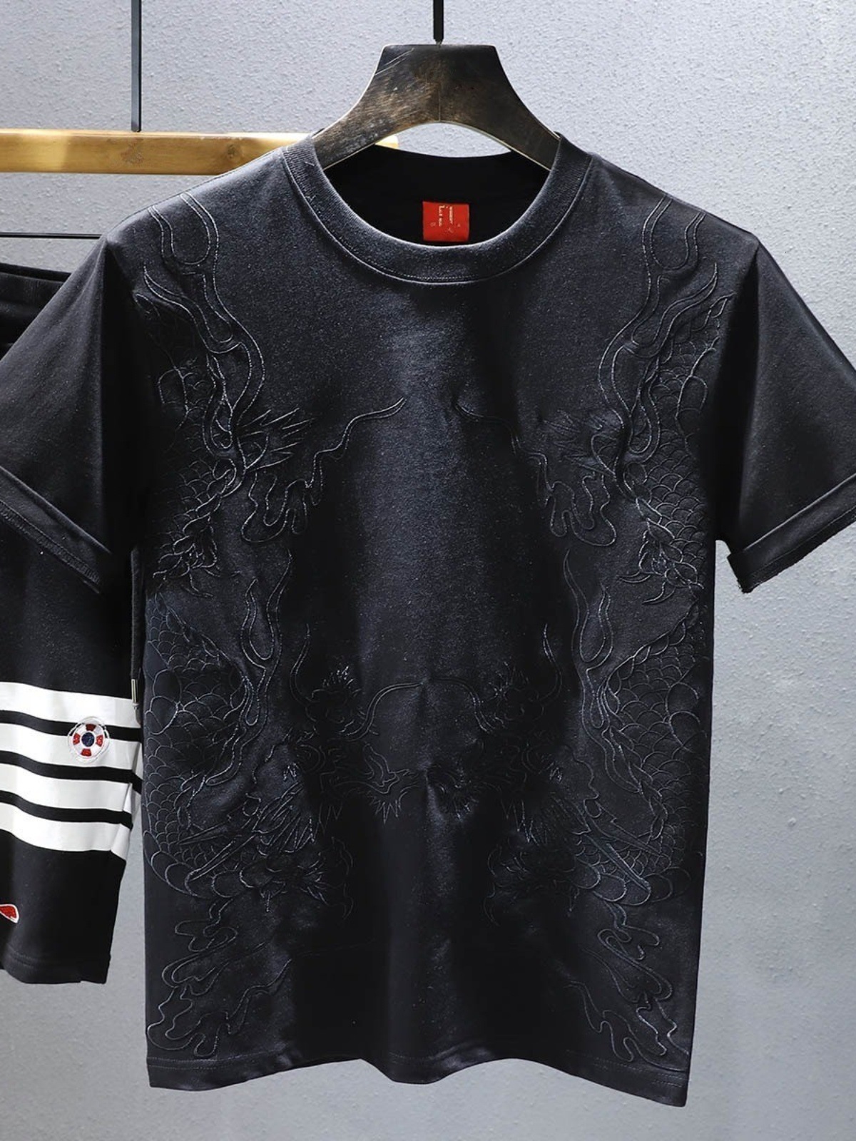 Designer men's short-sleeved, popular pattern embroidered short-sleeved T-shirt, men's summer casual top, multi-functional T-shirt, half-sle