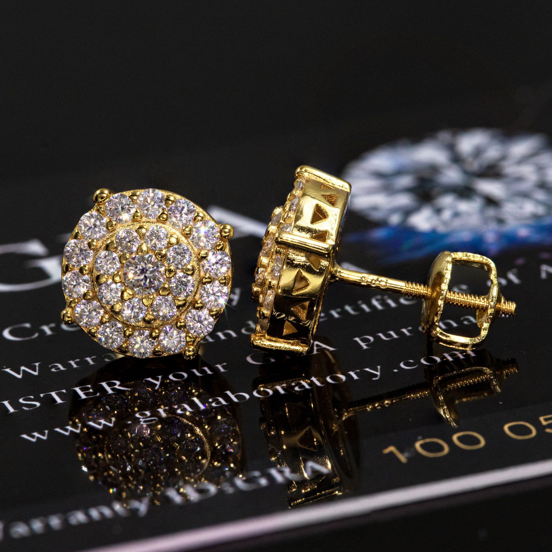 High Quality Iced Out 925 Sterling Silver Screw Back Moissanite Stud Earrings Hip Hop Jewelry Rapper Moissanite Earrings