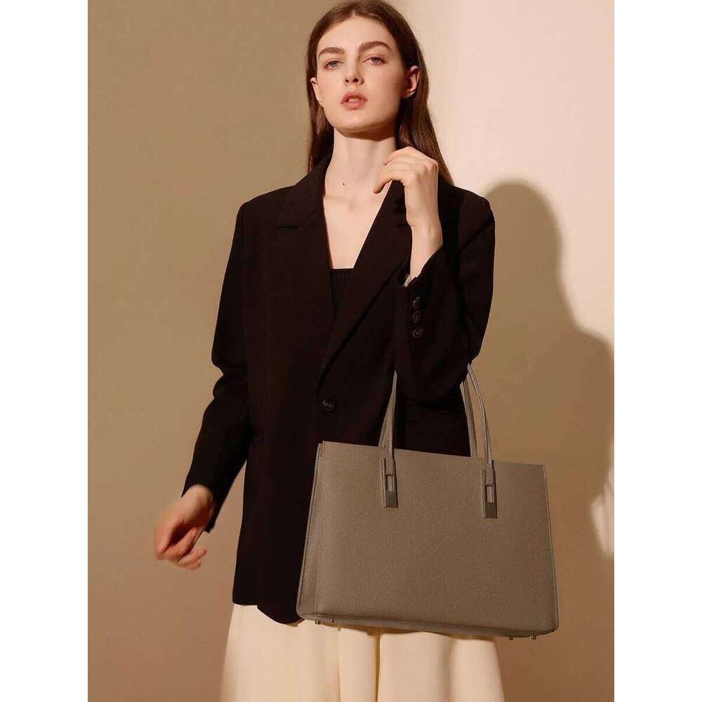 Genuine Leather Trend New Large Capacity Top Layer Cowhide Women's Handbag Shoulder Crossbody Styling Business Bag