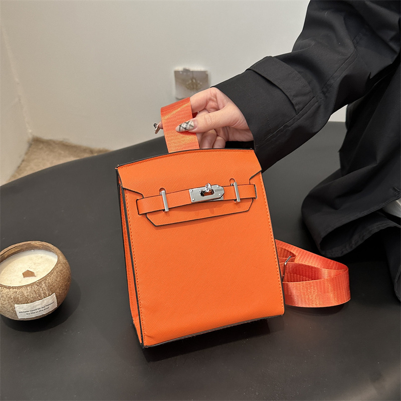 2023 New High-End Fashionable Versatile Genuine Leather Jipai Single Shoulder Crossbody Universal Men's Women's Bag